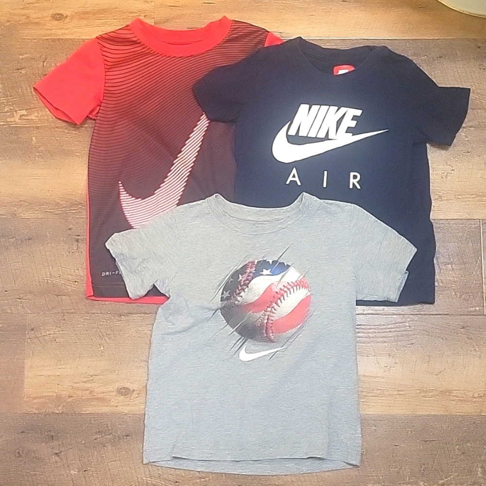 Set of 3 boys Nike tees